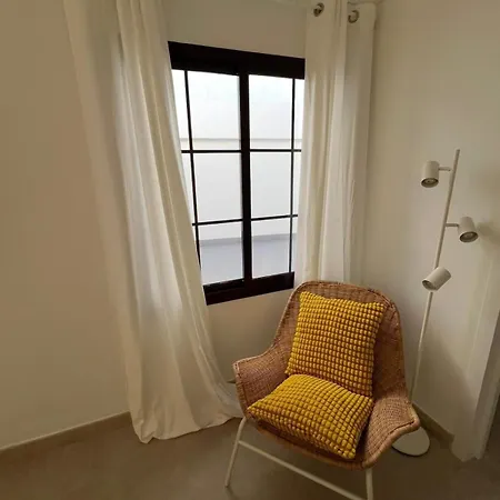 23c Volcano & * Tahiche