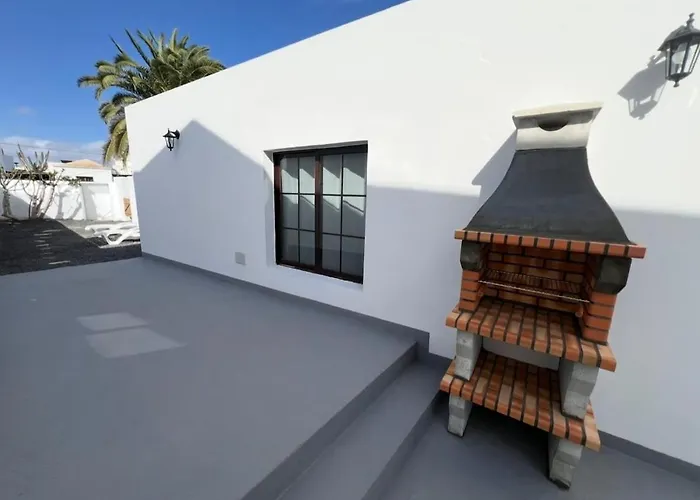 23c Volcano & Tahiche