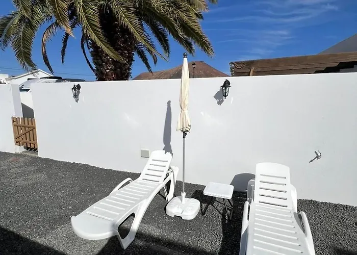 23c Volcano & Tahiche