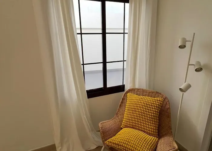 23c Volcano & * Tahiche