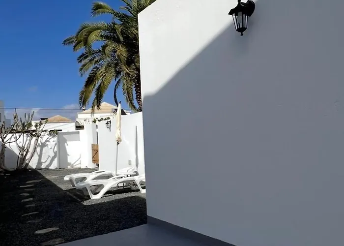 23c Volcano & Semesterbostad *